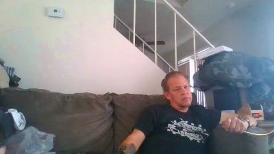 yourAwesomeness live cam on Cam4