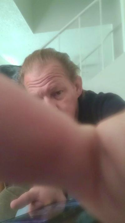 yourAwesomeness live cam on Cam4