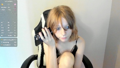 your_crystall live cam on Cam4
