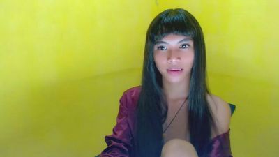 your_hotty_lux live cam on Cam4