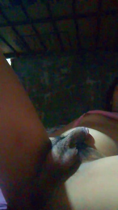 your_naughtygi5 live cam on Cam4