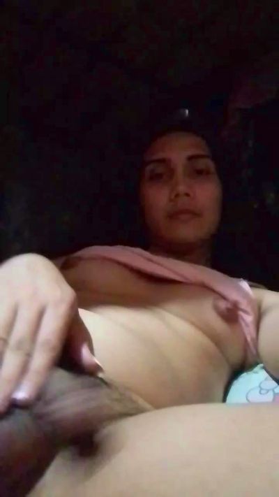 your_naughtygi5 live cam on Cam4