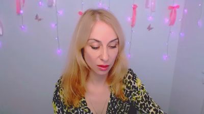 your_own_sun live cam on Cam4