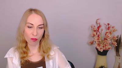 your_own_sun live cam on Cam4