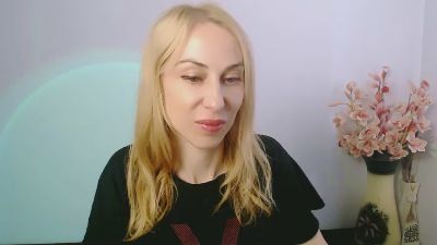 your_own_sun live cam on Cam4