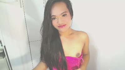 yourladymeowk live cam on Cam4