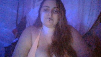 yourlilian live cam on Cam4