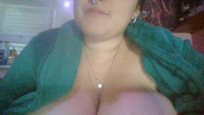 yourlilian live cam on Cam4