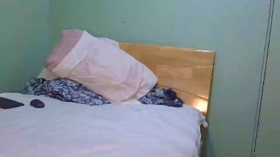 yovaxu2 live cam on Cam4