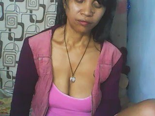yrma_cool live cam on Cam4