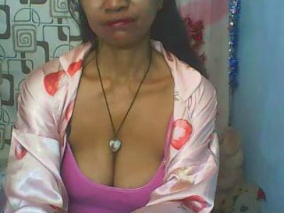 yrma_cool live cam on Cam4