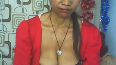 yrma_cool live cam on Cam4