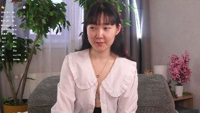 yui_yummy live cam on Cam4