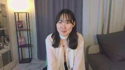 yui_yummy live cam on Cam4