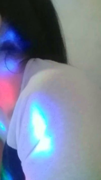 yumix19 live cam on Cam4