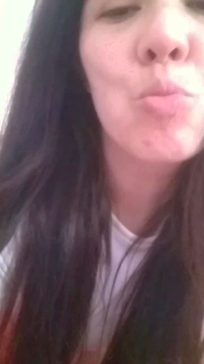 yumix19 live cam on Cam4