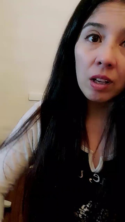 yumix19 live cam on Cam4