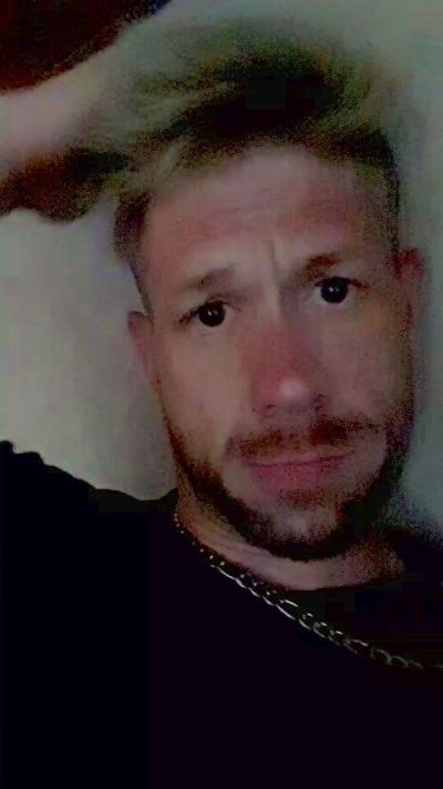 yummy3x live cam on Cam4