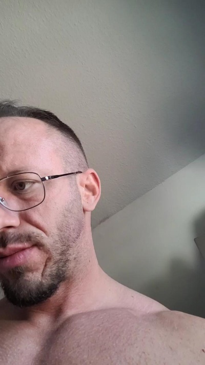 yumyum18 live cam on Cam4