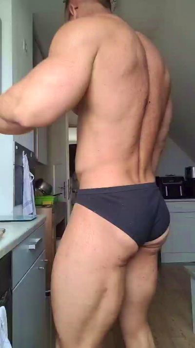 yumyum18 live cam on Cam4