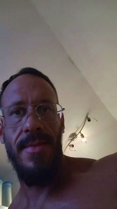 yumyum18 live cam on Cam4