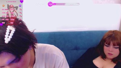 yuno_n_mello live cam on Cam4