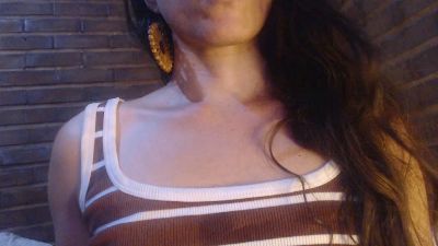 yvy_zotz live cam on Cam4