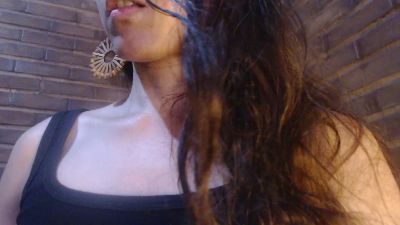 yvy_zotz live cam on Cam4