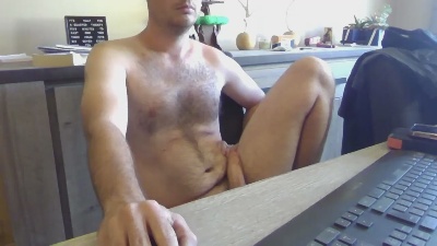 yyy898 live cam on Cam4