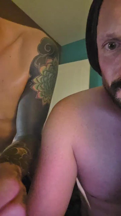 zaccux1 live cam on Cam4