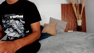 zander_20 live cam on Cam4