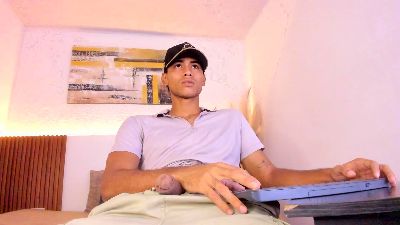 zander_20 live cam on Cam4