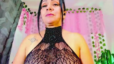 zarasweet49 live cam on Cam4