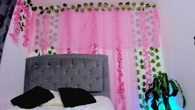 zarasweet49 live cam on Cam4
