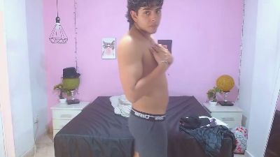 zayne_lyon live cam on Cam4