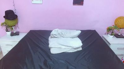 zayne_lyon live cam on Cam4