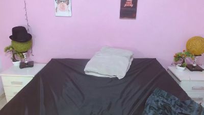 zayne_lyon live cam on Cam4