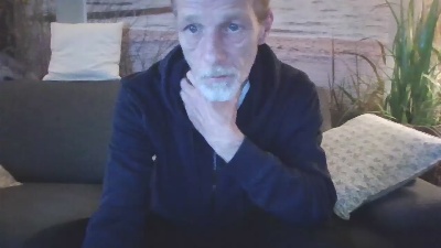 zeigesmir live cam on Cam4