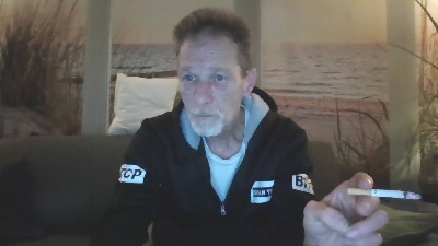 zeigesmir live cam on Cam4