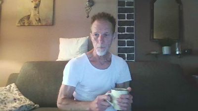 zeigesmir live cam on Cam4