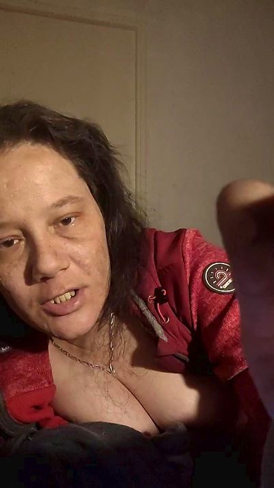 Profile and Statistics for zeousse24 on Cam4