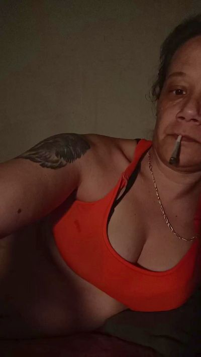 zeousse24 live cam on Cam4