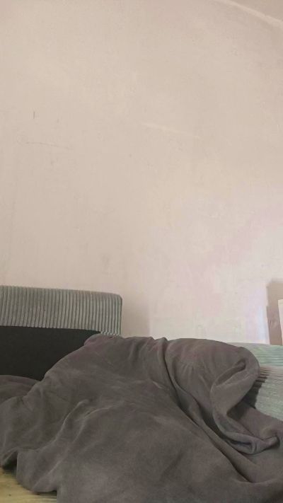 zeousse24 live cam on Cam4