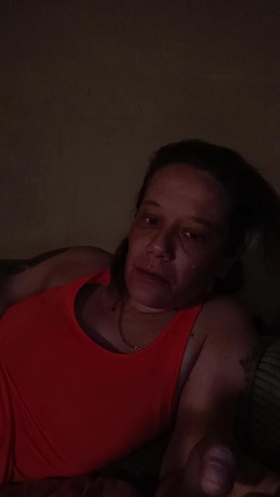 zeousse24 live cam on Cam4