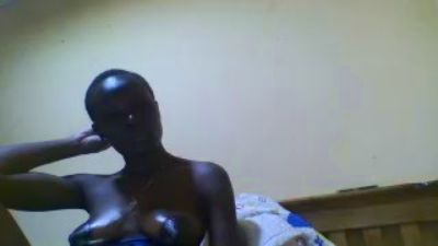 zharalux5 live cam on Cam4