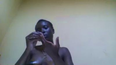 zharalux5 live cam on Cam4