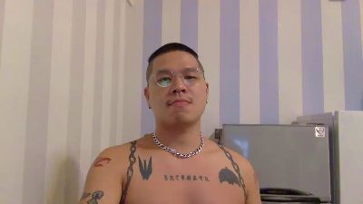 zhishanist4 live cam on Cam4