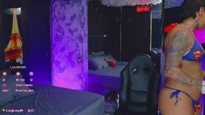 zhoestrong live cam on Cam4