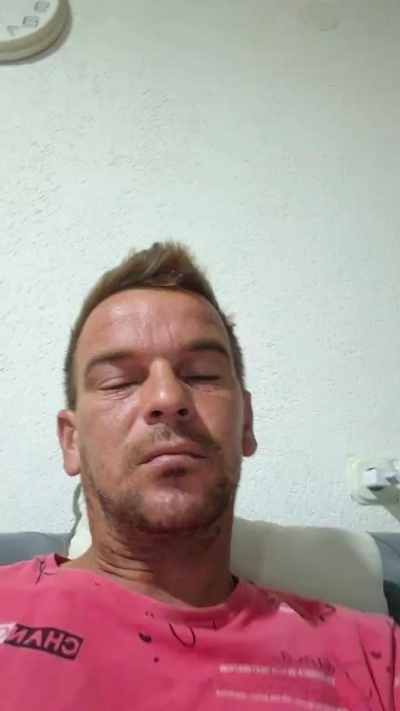 zlaja5 live cam on Cam4