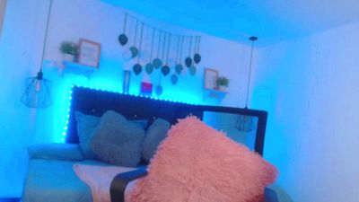 zoe__baker live cam on Cam4